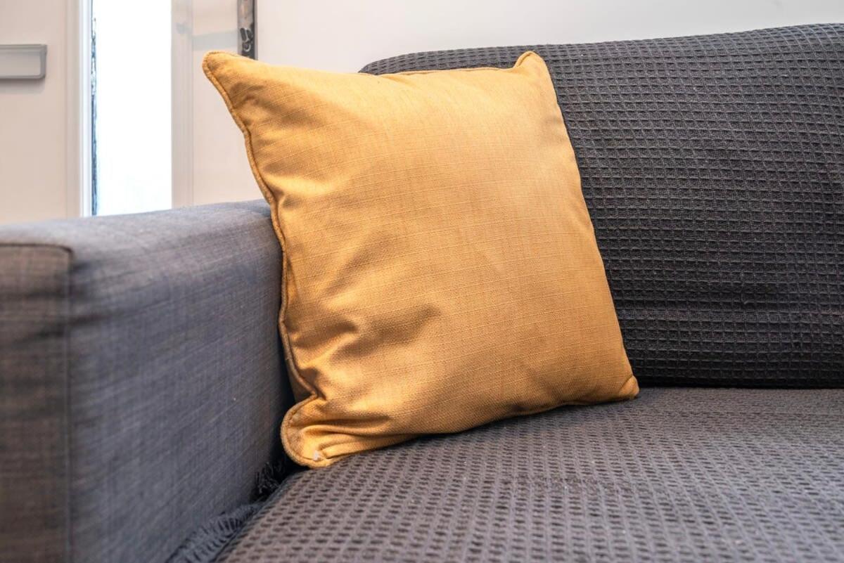 Ferienwohnung Cozy Single Level Flat With Parking Enfield Exterior foto